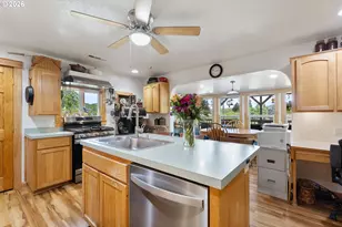 220 Faver Dr, Riddle, OR 97469 - Photo 8