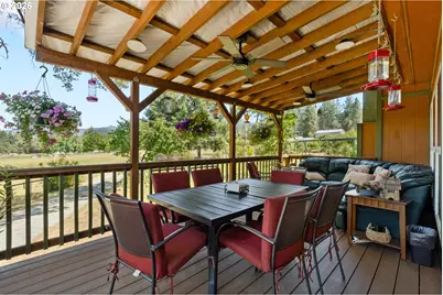 220 Faver Dr, Riddle, OR 97469 - Photo 4