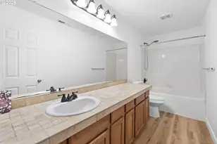 4220 SE Rose Petal Pl, Hillsboro, OR 97123 - Photo 44