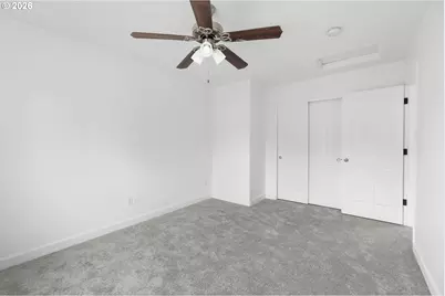 4220 SE Rose Petal Pl, Hillsboro, OR 97123 - Photo 42