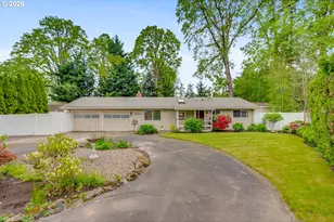 8890 SW Birch St, Portland, OR 97223 - Photo 4