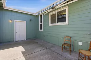 2070 Donnelly Dr, Springfield, OR 97477 - Photo 44