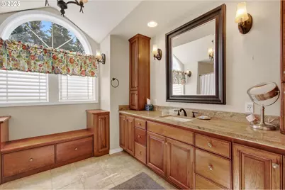 810 Howard Dr, Clatskanie, OR 97016 - Photo 20