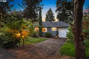 9917 NE Campaign St, Portland, OR 97220 - Photo 4