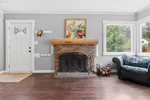 9917 NE Campaign St, Portland, OR 97220 - Photo 8