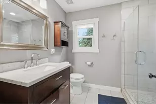 9917 NE Campaign St, Portland, OR 97220 - Photo 16