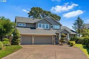 5404 Southwood Dr, Lake Oswego, OR 97035 - Photo 2