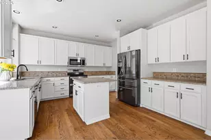 2264 NE 14th Pl, Hillsboro, OR 97124 - Photo 14