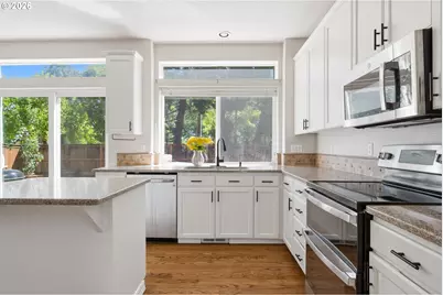 2264 NE 14th Pl, Hillsboro, OR 97124 - Photo 16