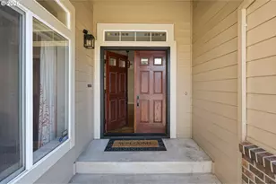 2264 NE 14th Pl, Hillsboro, OR 97124 - Photo 2