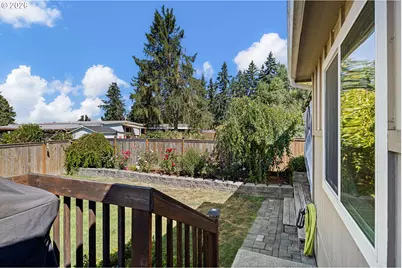 1125 58th St #113, Springfield, OR 97478 - Photo 32
