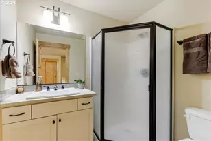 21501 SW Nicholas View Dr, Sherwood, OR 97140 - Photo 32