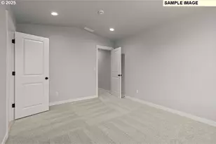 18505 NE 44th Ave, Vancouver, WA 98686 - Photo 28