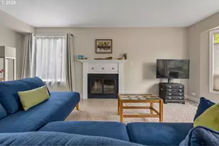 4521 SW Brugger St, Portland, OR 97219 - Photo 8