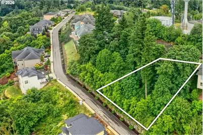 10945 SE Scotts Summit Ct, Happy Valley, OR 97086 - Photo 2