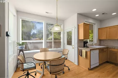 10910 NW 7th Ave, Vancouver, WA 98685 - Photo 12