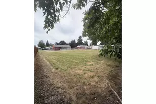 1235 Jay St, Eugene, OR 97402 - Photo 4