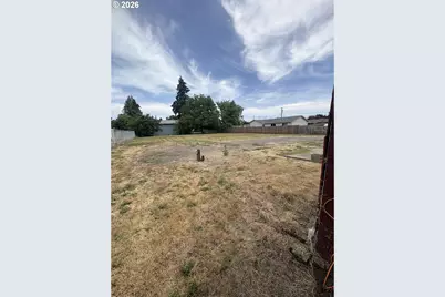 1235 Jay St, Eugene, OR 97402 - Photo 14
