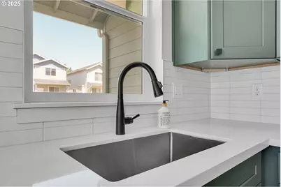 90 NE 148th Ave #2, Portland, OR 97230 - Photo 32