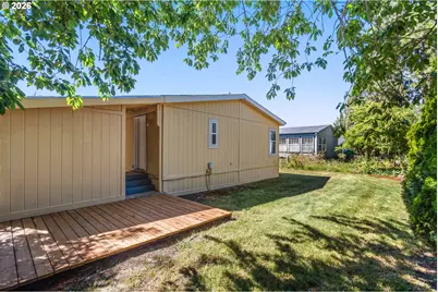 655 Village Dr, Molalla, OR 97038 - Photo 24