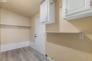 655 Village Dr, Molalla, OR 97038 - Photo 20