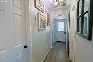 366 N Wasson St, Coos Bay, OR 97420 - Photo 10