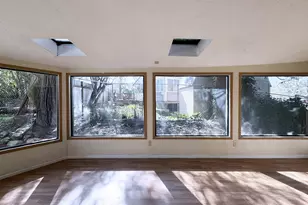 1180 E 37th Ave, Eugene, OR 97405 - Photo 44