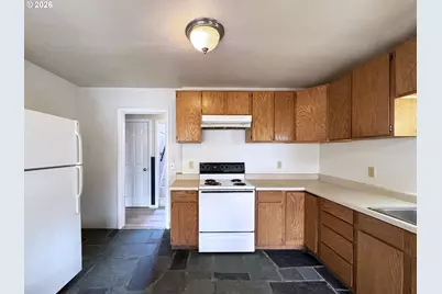 1180 E 37th Ave, Eugene, OR 97405 - Photo 28