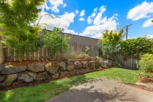 11534 SE Aquila St, Happy Valley, OR 97086 - Photo 26