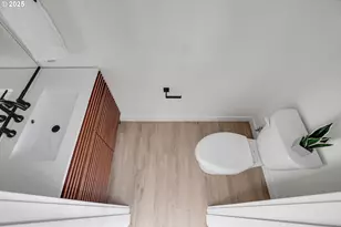 14870 NE Couch St, Portland, OR 97230 - Photo 26