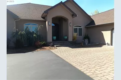 1115 NE Clark Dr, Madras, OR 97741 - Photo 10