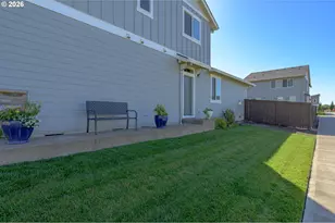 1944 NW Mercia St, McMinnville, OR 97128 - Photo 16