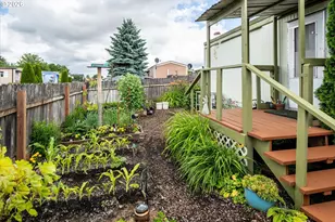 2150 Laura St, Springfield, OR 97477 - Photo 24