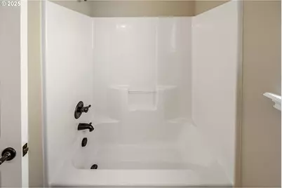 805 Oak Knoll Dr, Ashland, OR 97520 - Photo 10