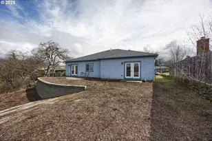 805 Oak Knoll Dr, Ashland, OR 97520 - Photo 34