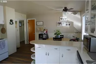 255 Beach Blvd, Winchester Bay, OR 97467 - Photo 20