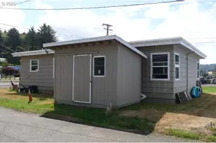 255 Beach Blvd, Winchester Bay, OR 97467 - Photo 4
