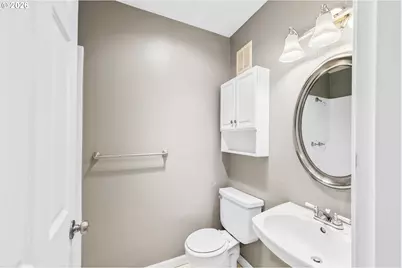 4 Touchstone #138, Lake Oswego, OR 97035 - Photo 6