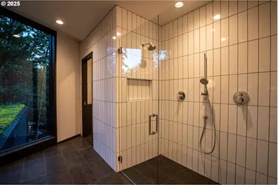 6371 NW Winston Dr, Portland, OR 97210 - Photo 22