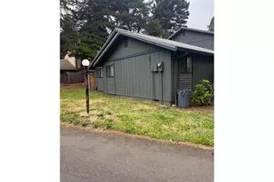 12369 SW Walnut St, Portland, OR 97223 - Photo 4