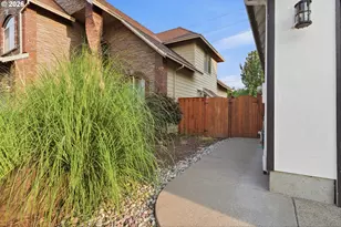 3065 N Holladay Dr, Cornelius, OR 97113 - Photo 4