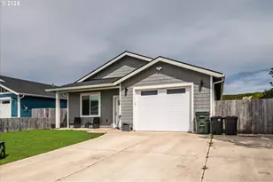 1205 Crocker St, Coos Bay, OR 97420 - Photo 42