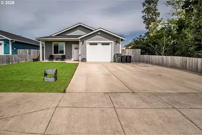 1205 Crocker St, Coos Bay, OR 97420 - Photo 2
