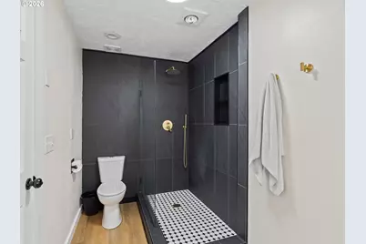 20149 NE Oregon St, Fairview, OR 97024 - Photo 24