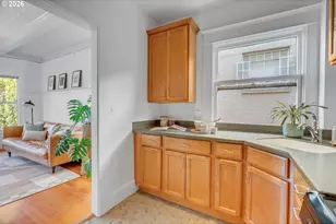 2046 NW Flanders St, Portland, OR 97209 - Photo 28