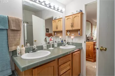 104 Willamina Ln, Roseburg, OR 97470 - Photo 24