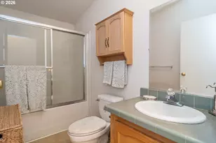 104 Willamina Ln, Roseburg, OR 97470 - Photo 32