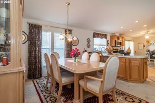 104 Willamina Ln, Roseburg, OR 97470 - Photo 10