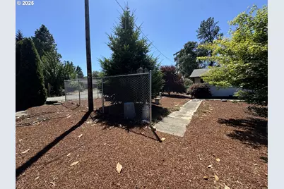 166 Peacock Ln, Myrtle Creek, OR 97457 - Photo 28