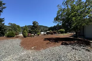 166 Peacock Ln, Myrtle Creek, OR 97457 - Photo 4